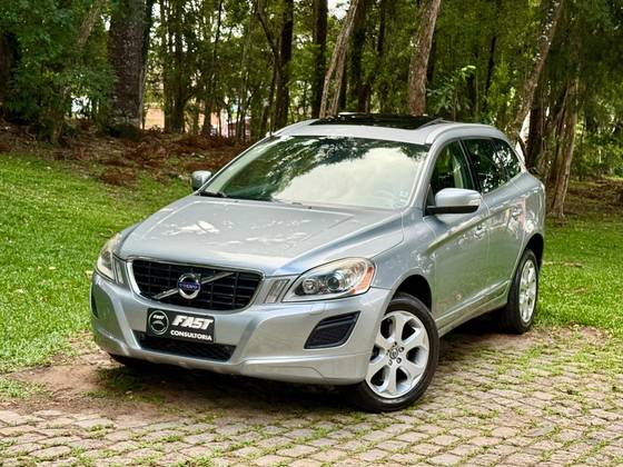 VOLVO XC60 2.0 T5 DYNAMIC FWD TURBO GASOLINA 4P AUTOMÁTICO VOLVO XC60 2.0 T5 DYNAMIC FWD TURBO GASOLINA 4P AUTOMÁTICO